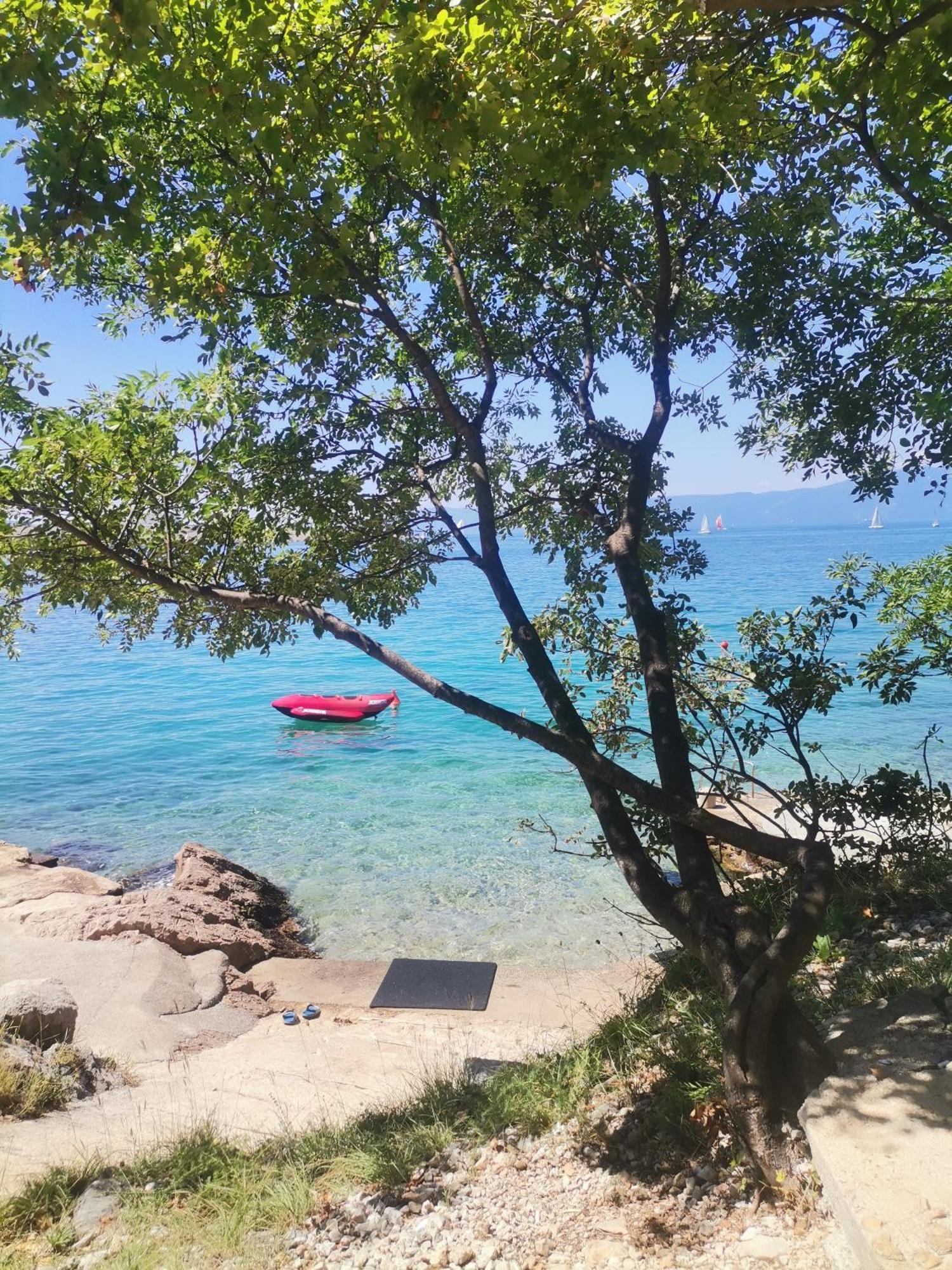 Apartmani Omisalj Bagian luar foto